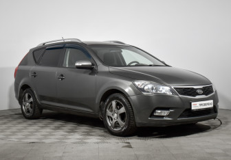 Подержанный автомобиль Kia Ceed Wagon 2010 года (3 фото)
