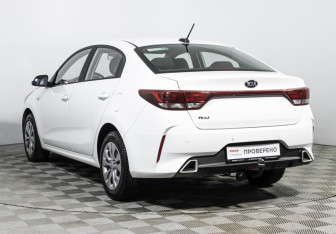 Подержанный автомобиль Kia Rio Sedan 2021 года (7 фото)