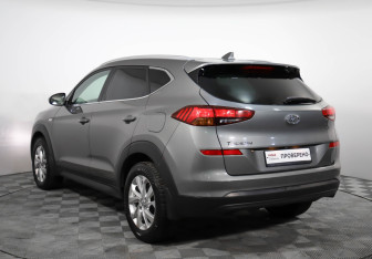 Подержанный автомобиль Hyundai Tucson 2020 года (7 фото)