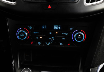 Подержанный автомобиль Ford Focus Wagon 2018 года (17 фото)