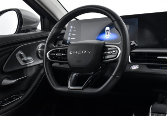 Подержанный автомобиль Chery Arrizo 8 2023 года (15 фото)