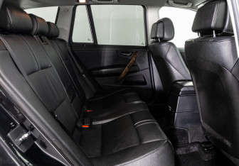 Подержанный автомобиль BMW X3 2008 года (19 фото)