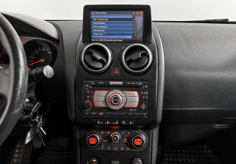 Подержанный автомобиль Nissan Qashqai 2007 года (19 фото)