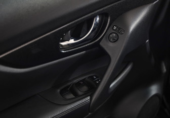 Подержанный автомобиль Nissan X-Trail 2017 года (20 фото)