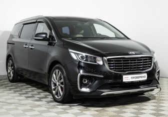 Подержанный автомобиль Kia Carnival 2019 года (3 фото)