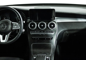 Подержанный автомобиль Mercedes-Benz GLC Coupe 2021 года (14 фото)