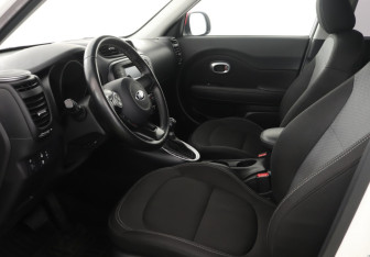 Подержанный автомобиль Kia Soul 2018 года (7 фото)