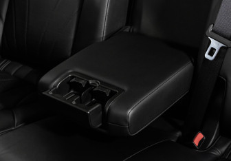 Подержанный автомобиль Infiniti QX80 2016 года (30 фото)