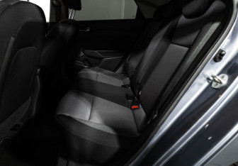 Подержанный автомобиль Hyundai Solaris Sedan 2017 года (10 фото)