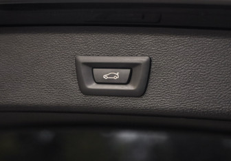 Подержанный автомобиль BMW X3 2015 года (31 фото)