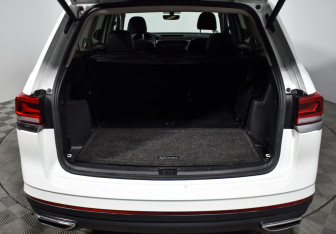 Подержанный автомобиль Volkswagen Atlas 2021 года (24 фото)