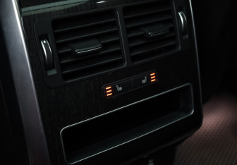 Подержанный автомобиль Land Rover Range Rover Sport 2019 года (23 фото)