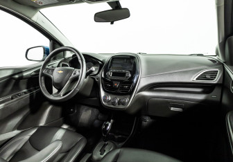 Подержанный автомобиль Chevrolet Spark 2019 года (9 фото)