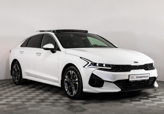 Подержанный автомобиль Kia K5 2021 года (3 фото)