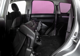 Подержанный автомобиль Mitsubishi Outlander 2007 года (17 фото)