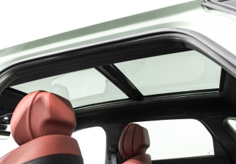 Подержанный автомобиль Exeed RX 2023 года (15 фото)