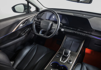 Подержанный автомобиль Omoda C5 2023 года (9 фото)