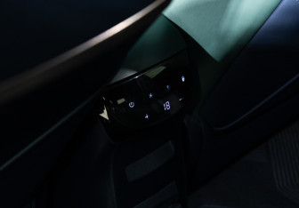 Подержанный автомобиль Zeekr X 2024 года (29 фото)