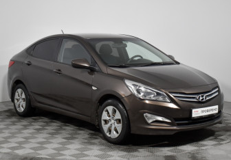 Подержанный автомобиль Hyundai Solaris Sedan 2015 года (3 фото)
