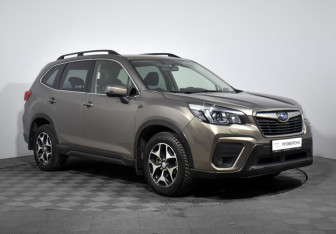 Подержанный автомобиль Subaru Forester Suv 2019 года (3 фото)