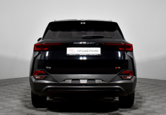 Подержанный автомобиль FAW Bestune T77 2022 года (6 фото)