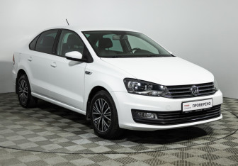 Подержанный автомобиль Volkswagen Polo Sedan 2016 года (3 фото)