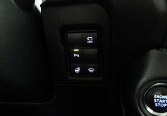 Подержанный автомобиль Toyota Land Cruiser Prado 2019 года (22 фото)