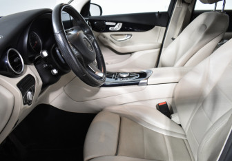 Подержанный автомобиль Mercedes-Benz GLC Coupe 2016 года (10 фото)