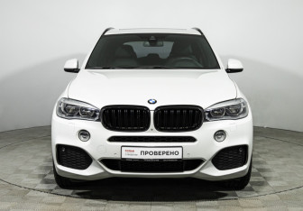 Подержанный автомобиль BMW X5 2015 года (2 фото)