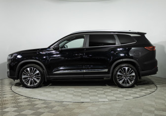 Подержанный автомобиль Chery Tiggo 8 Pro Max 2023 года (8 фото)