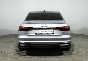 Подержанный автомобиль Audi A4 Sedan 2020 года (6 фото)