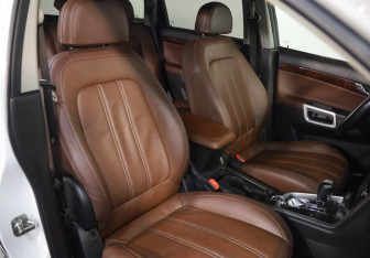 Подержанный автомобиль Opel Antara 2014 года (23 фото)