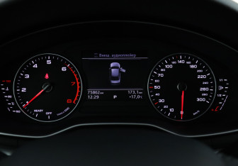 Подержанный автомобиль Audi A4 Sedan 2018 года (20 фото)