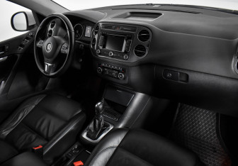 Подержанный автомобиль Volkswagen Tiguan 2012 года (12 фото)