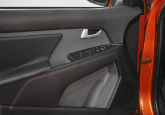 Подержанный автомобиль Kia Sportage 2014 года (17 фото)