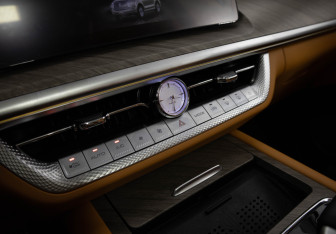 Подержанный автомобиль Tank 500 2023 года (12 фото)