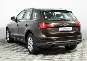 Подержанный автомобиль Audi Q5 2012 года (7 фото)