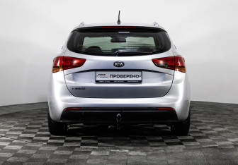 Подержанный автомобиль Kia Ceed Wagon 2014 года (6 фото)