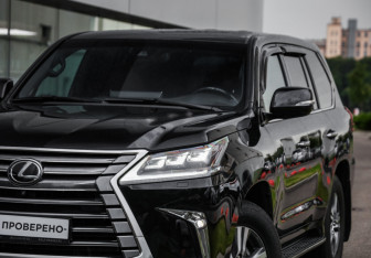Подержанный автомобиль Lexus LX 2019 года (2 фото)