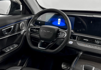 Подержанный автомобиль Chery Tiggo 8 Pro Max 2023 года (18 фото)