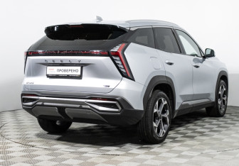 Подержанный автомобиль Geely Atlas 2024 года (5 фото)