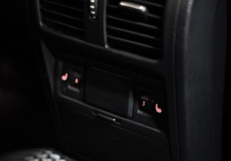 Подержанный автомобиль Volkswagen Passat Sedan 2012 года (16 фото)