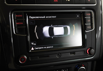 Подержанный автомобиль Volkswagen Polo Sedan 2019 года (13 фото)