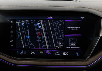 Подержанный автомобиль Volkswagen Touareg 2018 года (22 фото)