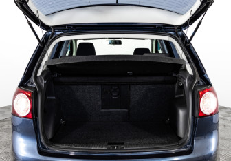 Подержанный автомобиль Volkswagen Golf Plus 2008 года (18 фото)