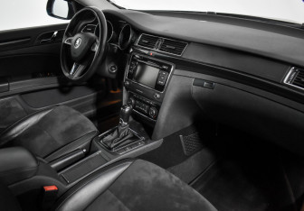Подержанный автомобиль Skoda Superb Wagon 2014 года (15 фото)