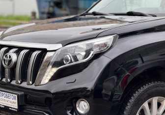 Подержанный автомобиль Toyota Land Cruiser Prado 2015 года (7 фото)