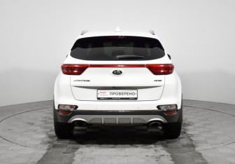 Подержанный автомобиль Kia Sportage 2018 года (6 фото)