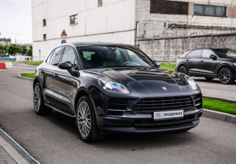 Подержанный автомобиль Porsche Macan 2019 года (5 фото)