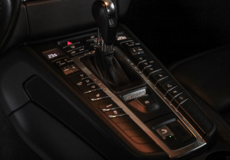Подержанный автомобиль Porsche Macan 2018 года (20 фото)